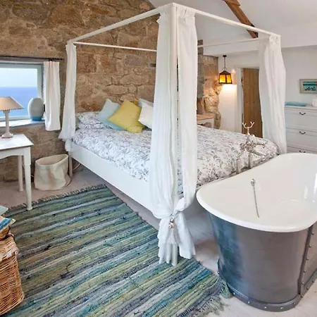 Tresillian, Stunning Spacious By Sea-views Large Gardens *
